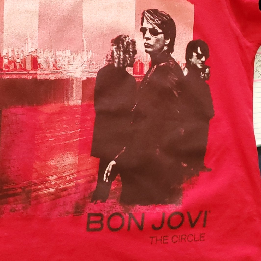 BON JOVI tshirt.       #1635